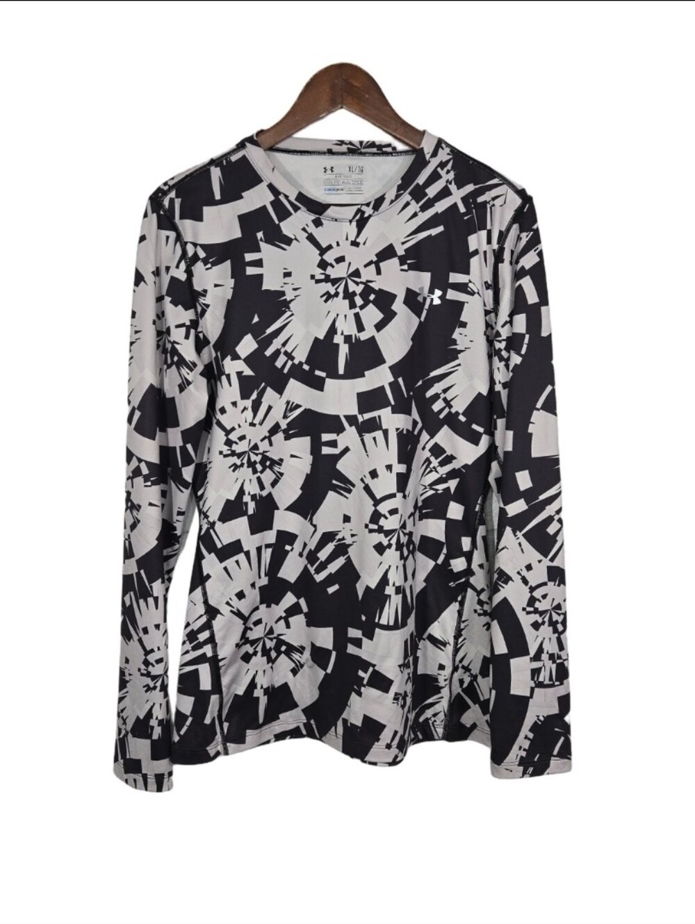 Under Armour fitted long sleeve top